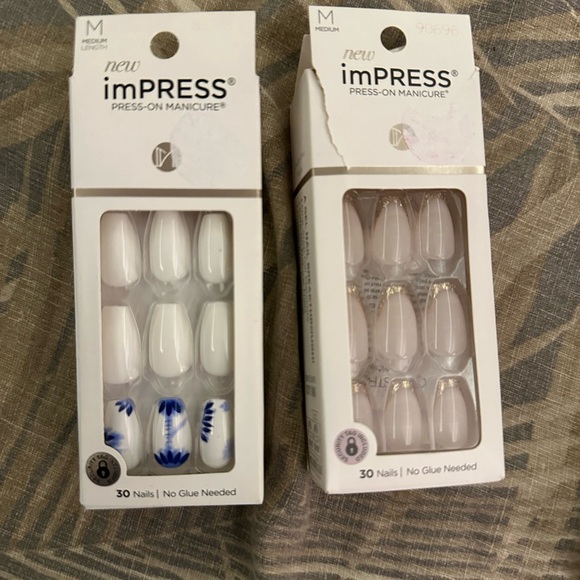 5 NIB Sets of Press On Nails - Picture 2 of 4